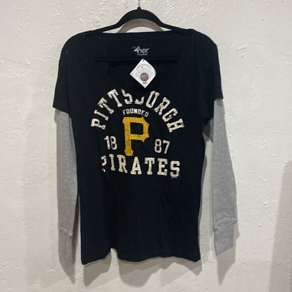 Pittsburgh Pirates 4her by Carl Banks Long Sleeve Size Large - Picture 1 of 7